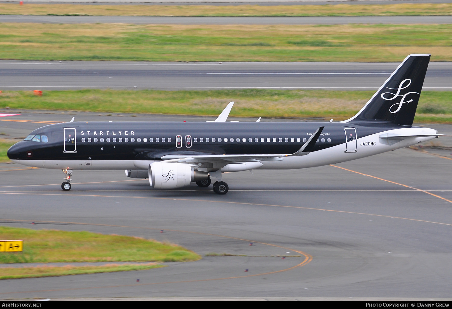 Aircraft Photo of JA20MC | Airbus A320-214 | StarFlyer | AirHistory.net #415543