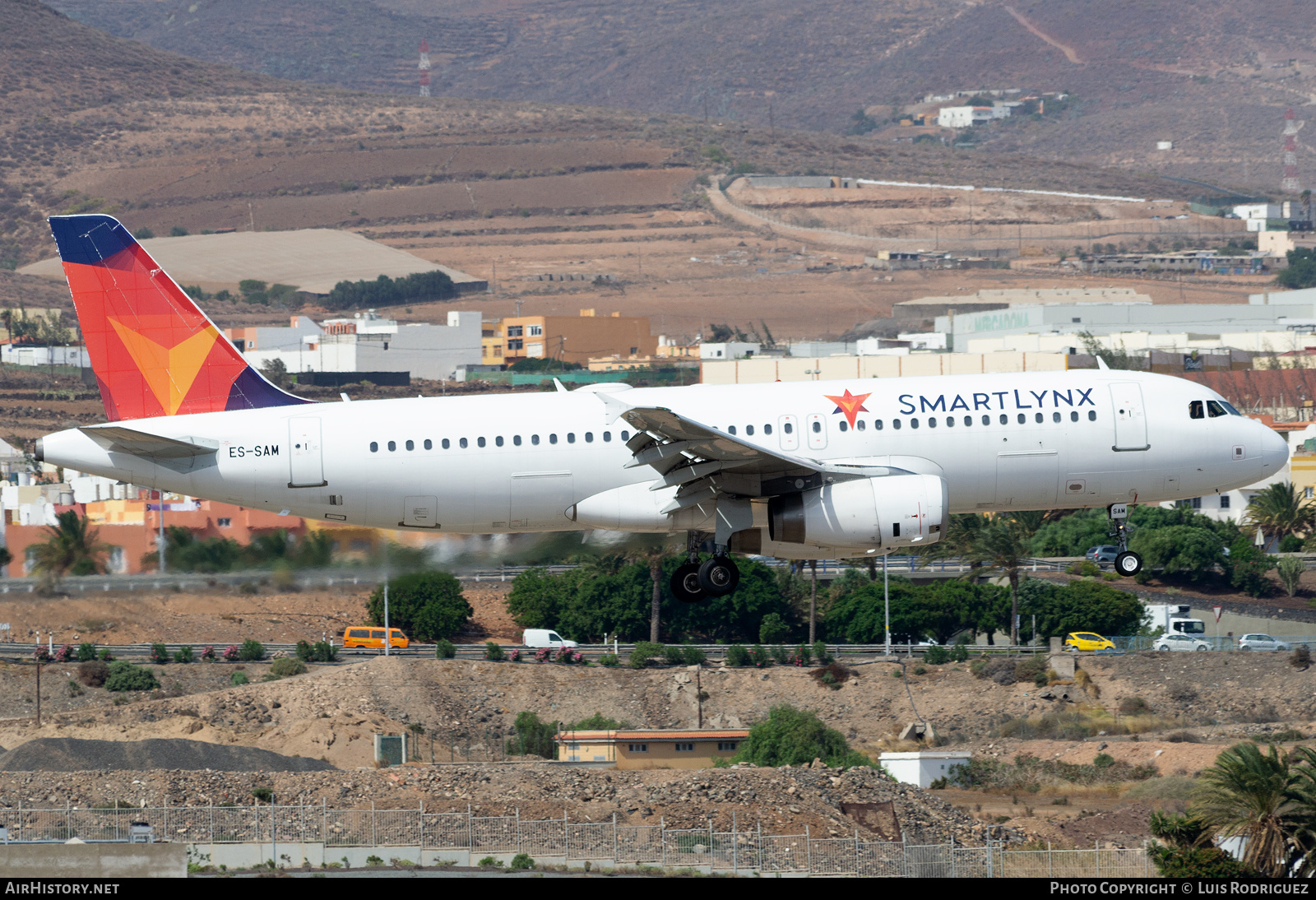 Aircraft Photo of ES-SAM | Airbus A320-232 | SmartLynx Airlines | AirHistory.net #415559