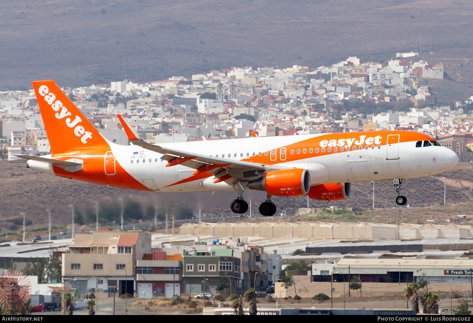 Aircraft Photo of OE-IZJ | Airbus A320-214 | EasyJet | AirHistory.net #415567