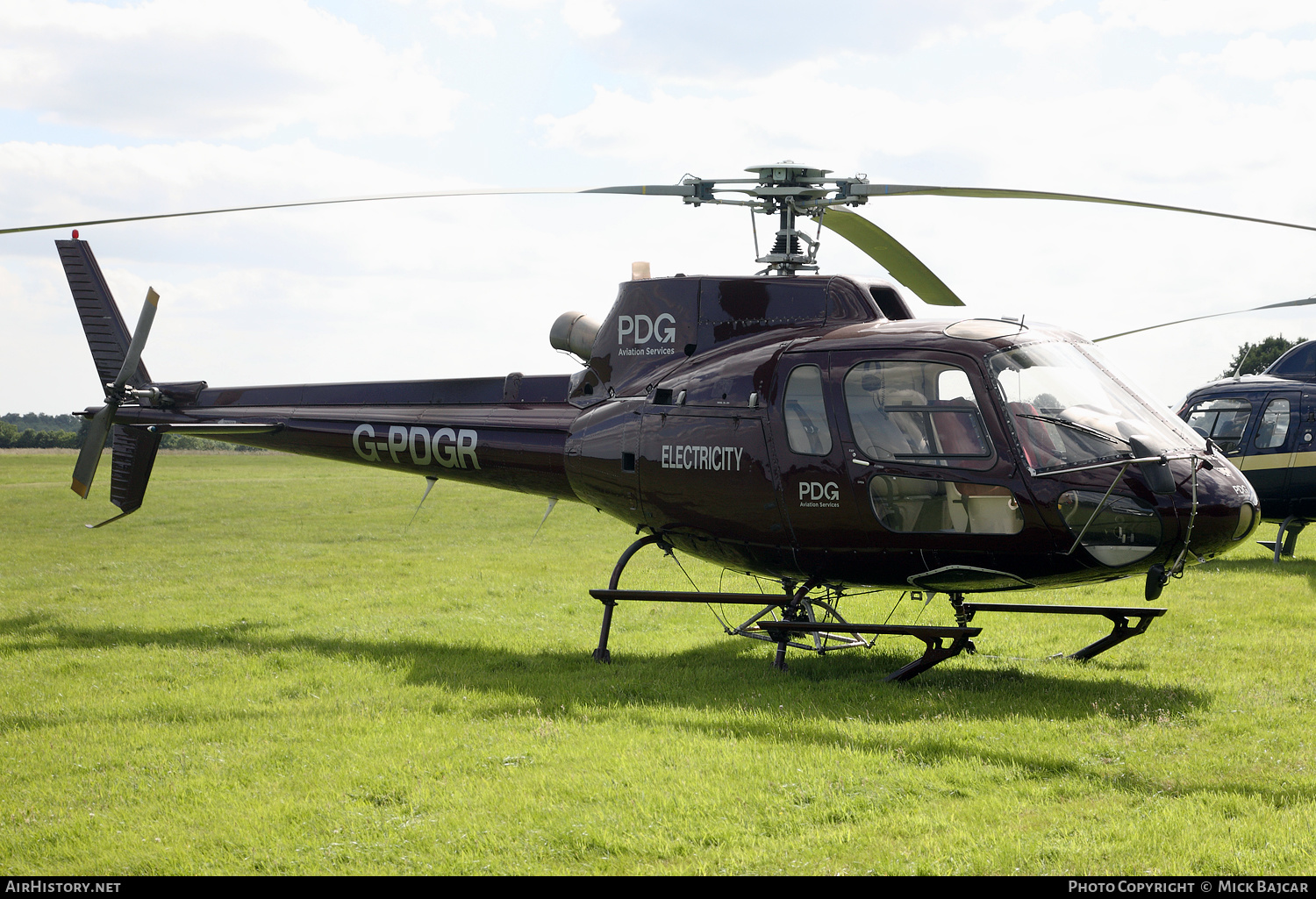 Aircraft Photo of G-PDGR | Aerospatiale AS-350B-2 Ecureuil | PDG Aviation Services | AirHistory.net #415600