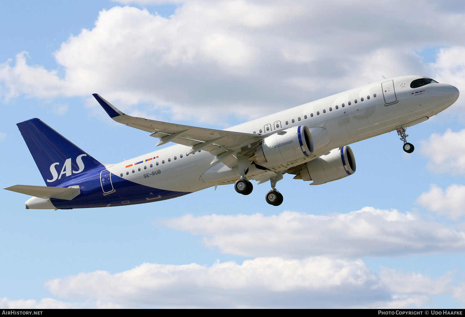 Aircraft Photo of SE-RUB | Airbus A320-251N | Scandinavian Airlines - SAS | AirHistory.net #415632