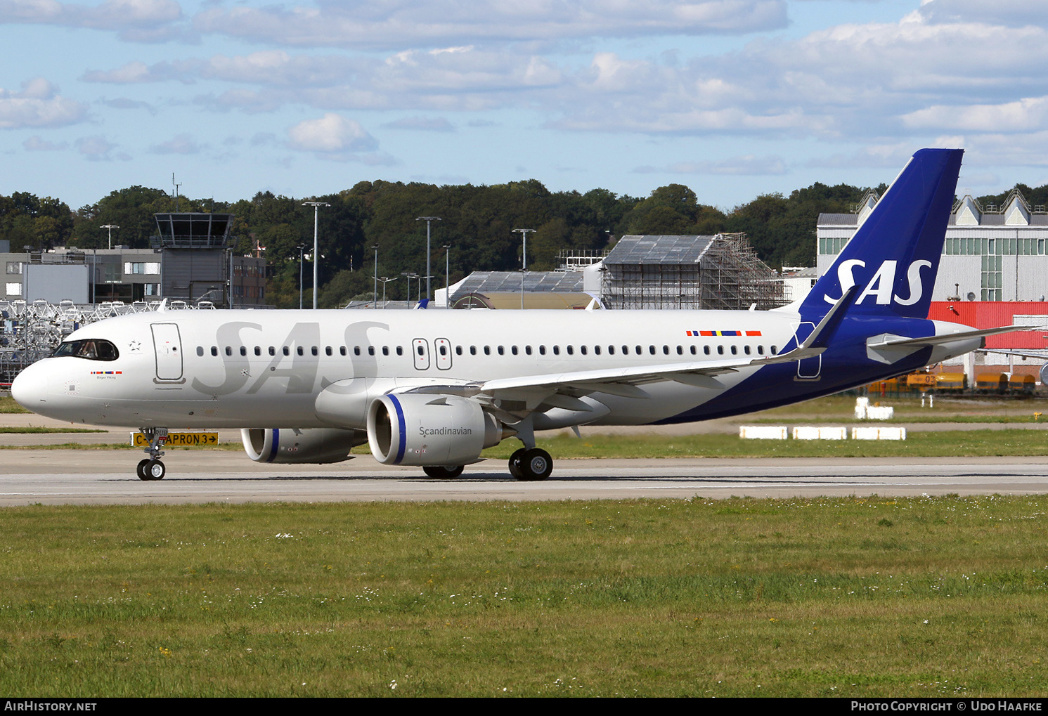 Aircraft Photo of SE-RUB | Airbus A320-251N | Scandinavian Airlines - SAS | AirHistory.net #415650