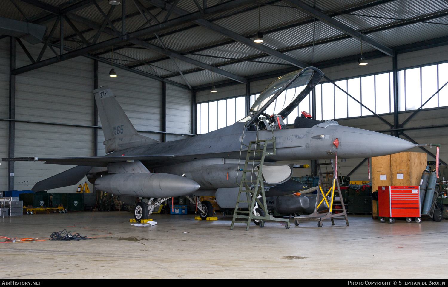 Aircraft Photo of MM7265 | General Dynamics F-16A/ADF Fighting Falcon | Italy - Air Force | AirHistory.net #415716