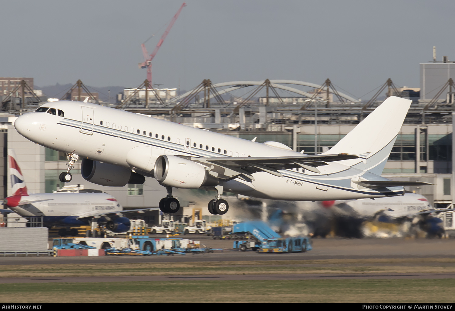 Aircraft Photo of A7-MHH | Airbus ACJ319 (A319-115/CJ) | AirHistory.net #415720