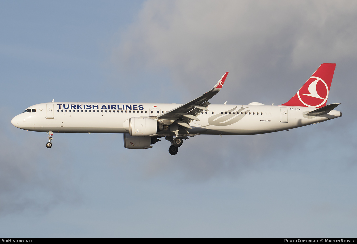 Aircraft Photo of TC-LTF | Airbus A321-271NX | Turkish Airlines | AirHistory.net #415721