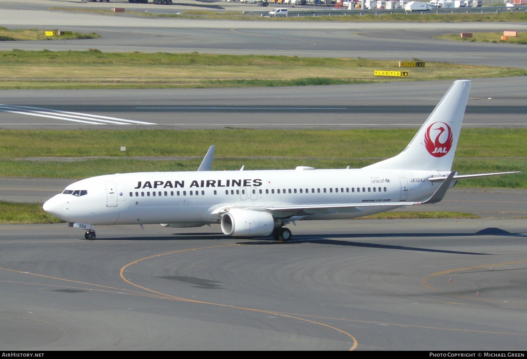 Aircraft Photo of JA324J | Boeing 737-846 | Japan Airlines - JAL | AirHistory.net #415774