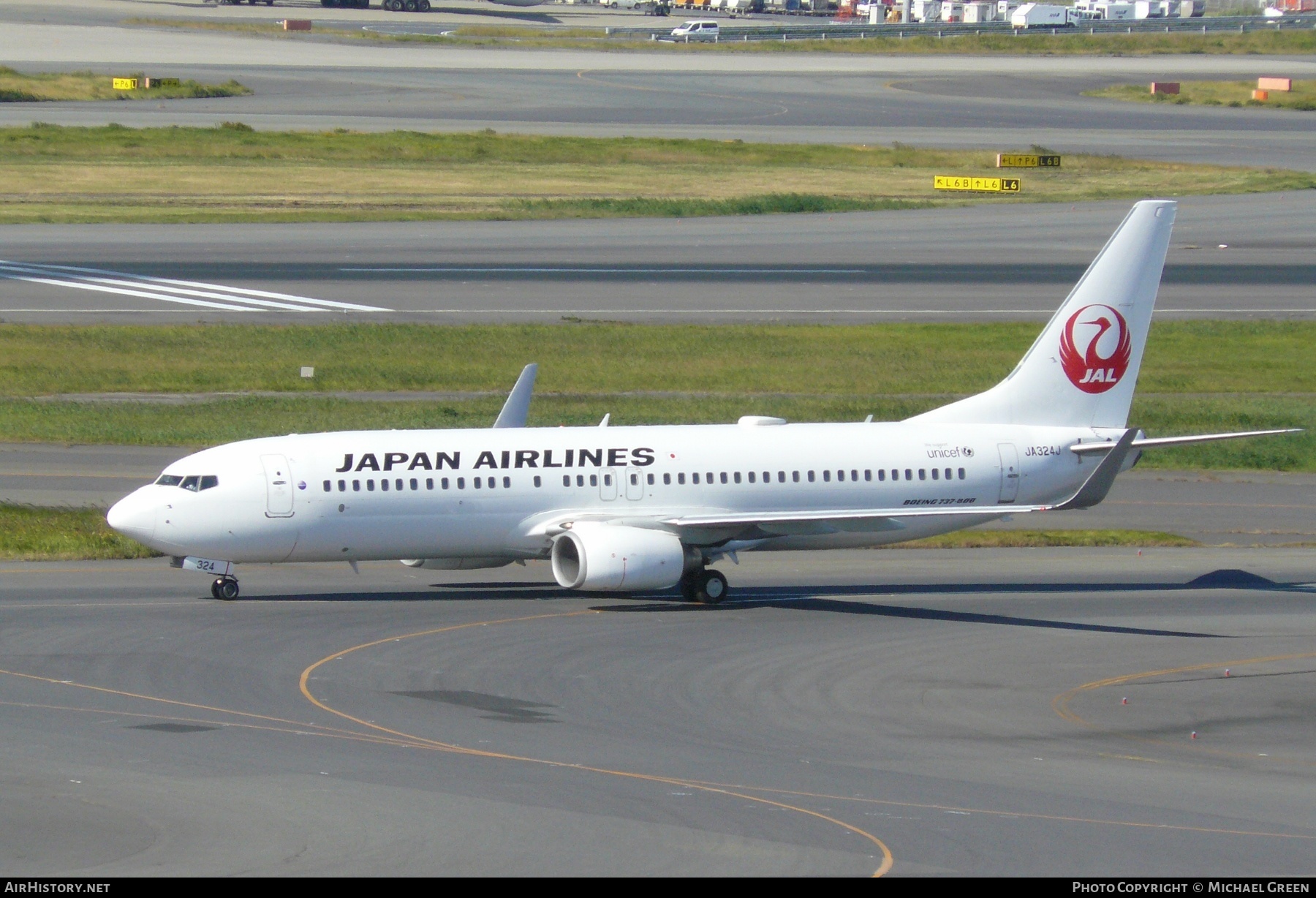 Aircraft Photo of JA324J | Boeing 737-846 | Japan Airlines - JAL | AirHistory.net #415774