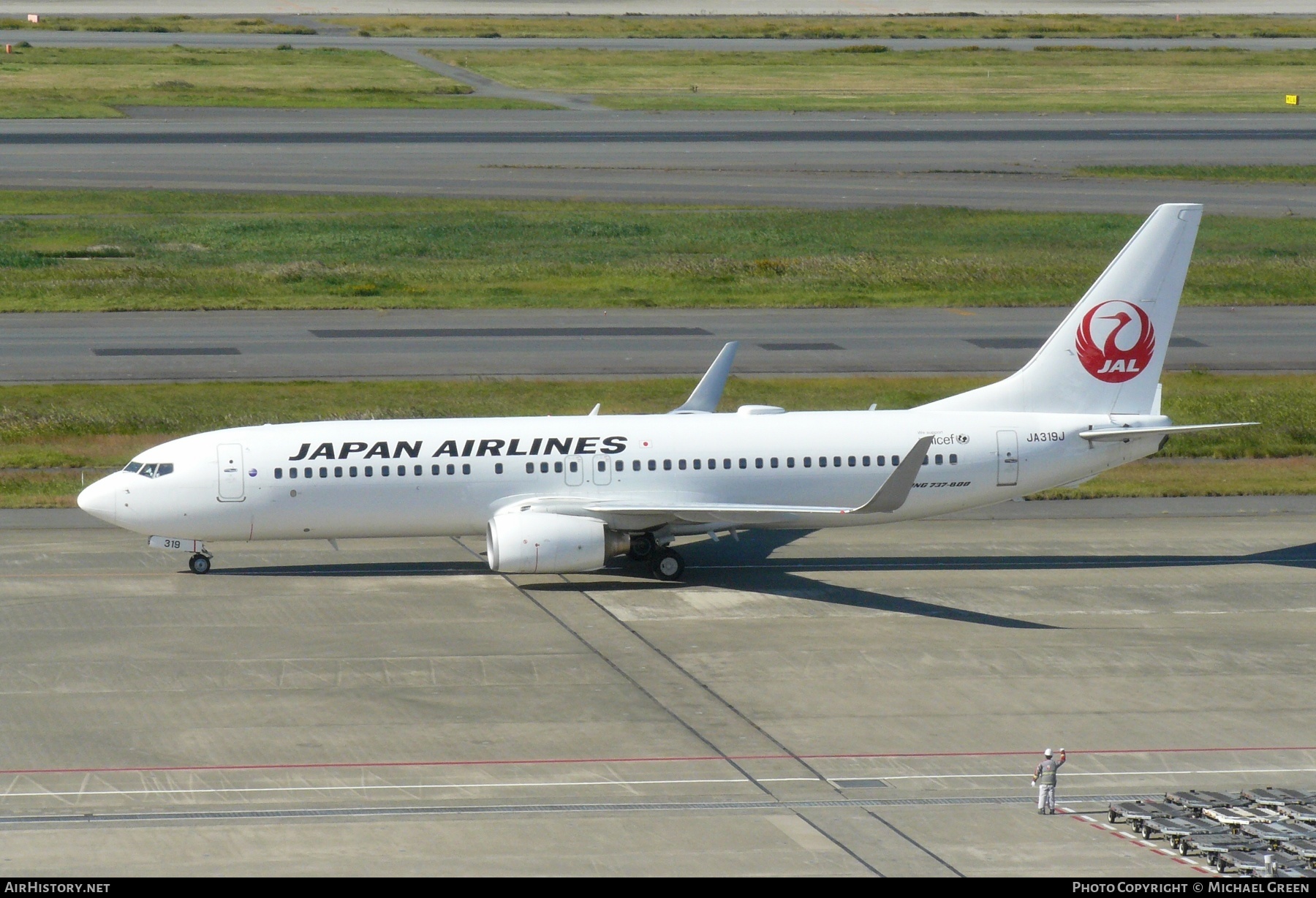 Aircraft Photo of JA319J | Boeing 737-846 | Japan Airlines - JAL | AirHistory.net #415849