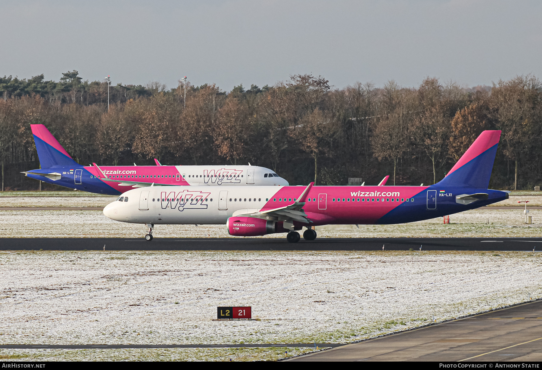 Aircraft Photo of HA-LXI | Airbus A321-231 | Wizz Air | AirHistory.net #415899