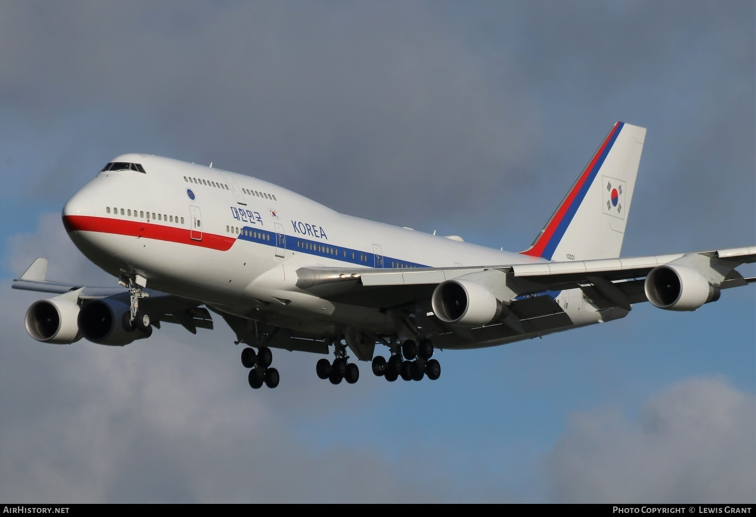 Aircraft Photo of 10001 | Boeing 747-4B5 | South Korea - Air Force | AirHistory.net #416076