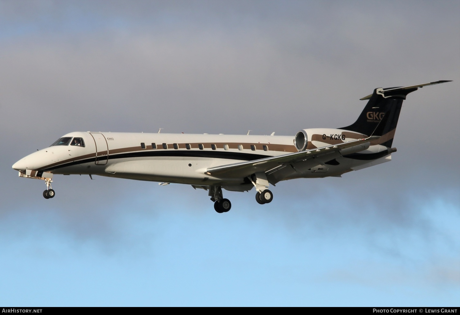 Aircraft Photo of G-KGKG | Embraer Legacy 600 (EMB-135BJ) | GKG - Global Kapital Group | AirHistory.net #416084