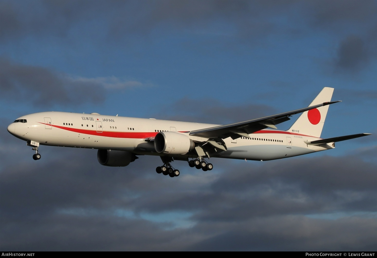 Aircraft Photo of 80-1112 | Boeing 777-300/ER | Japan - Air Force | AirHistory.net #416104