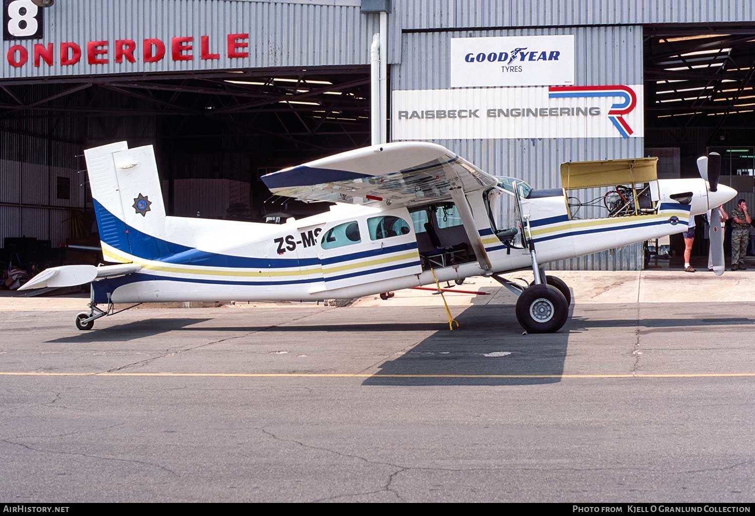 Aircraft Photo of ZS-MSZ | Pilatus PC-6/B2-H4 Turbo Porter | SAP - South African Police | AirHistory.net #416121