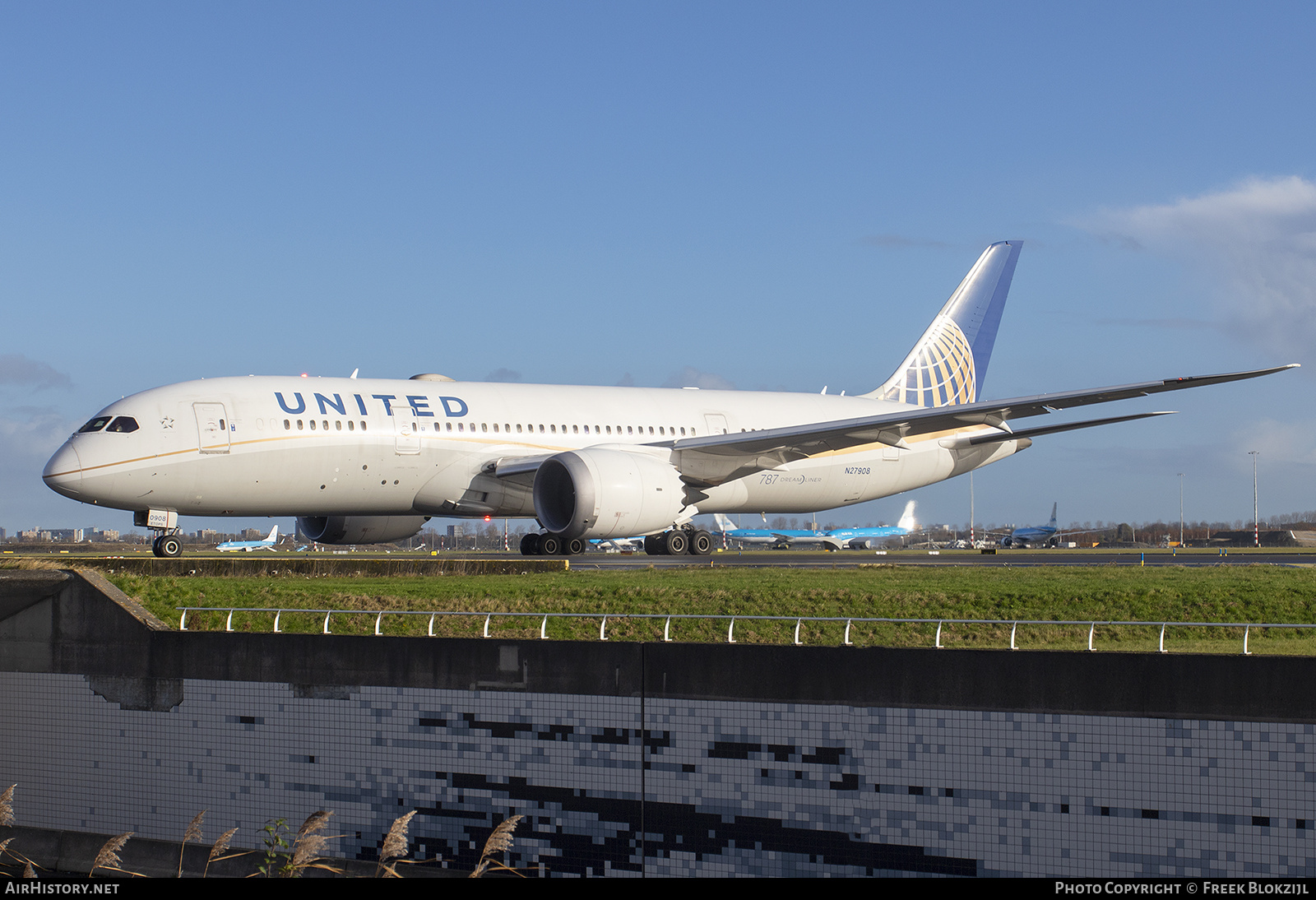 Aircraft Photo of N27908 | Boeing 787-8 Dreamliner | United Airlines | AirHistory.net #416245