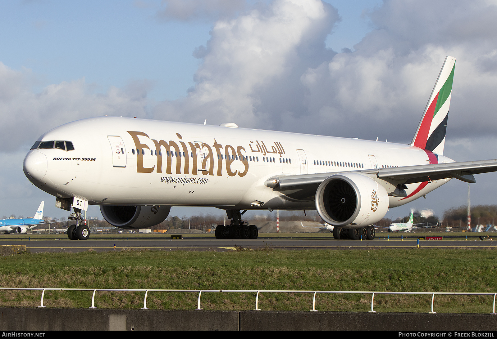 Aircraft Photo of A6-EGT | Boeing 777-31H/ER | Emirates | AirHistory.net #416272