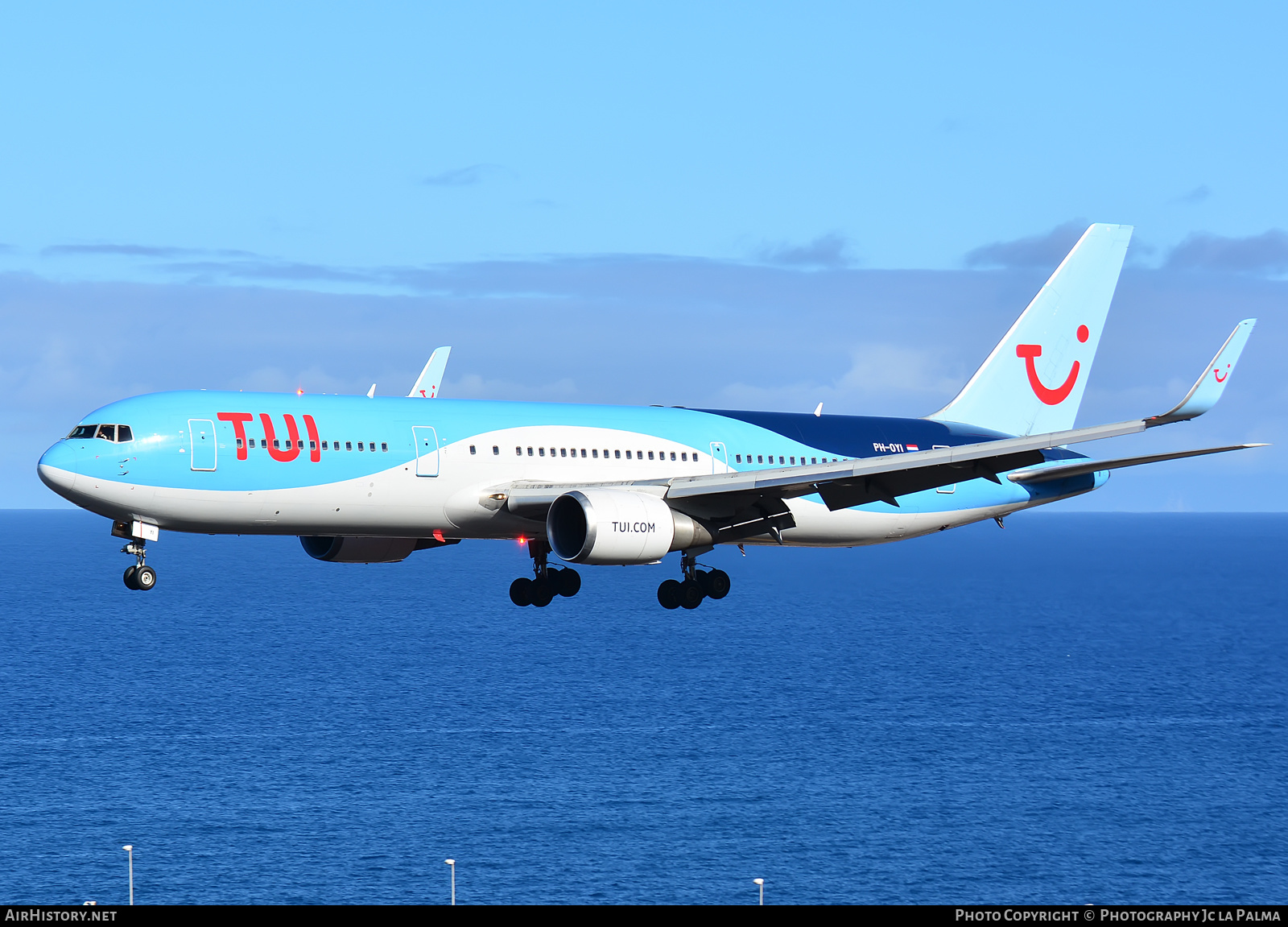 Aircraft Photo of PH-OYI | Boeing 767-304/ER | TUI | AirHistory.net #416382