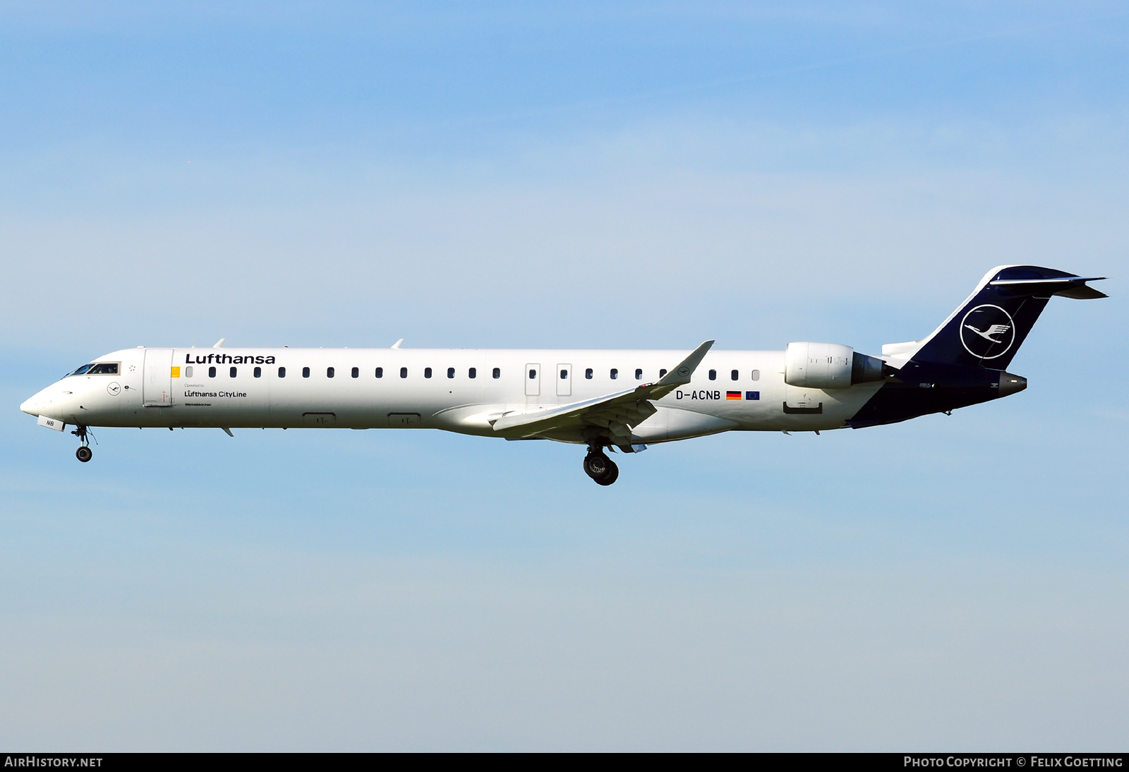 Aircraft Photo of D-ACNB | Bombardier CRJ-900 NG (CL-600-2D24) | Lufthansa | AirHistory.net #416422