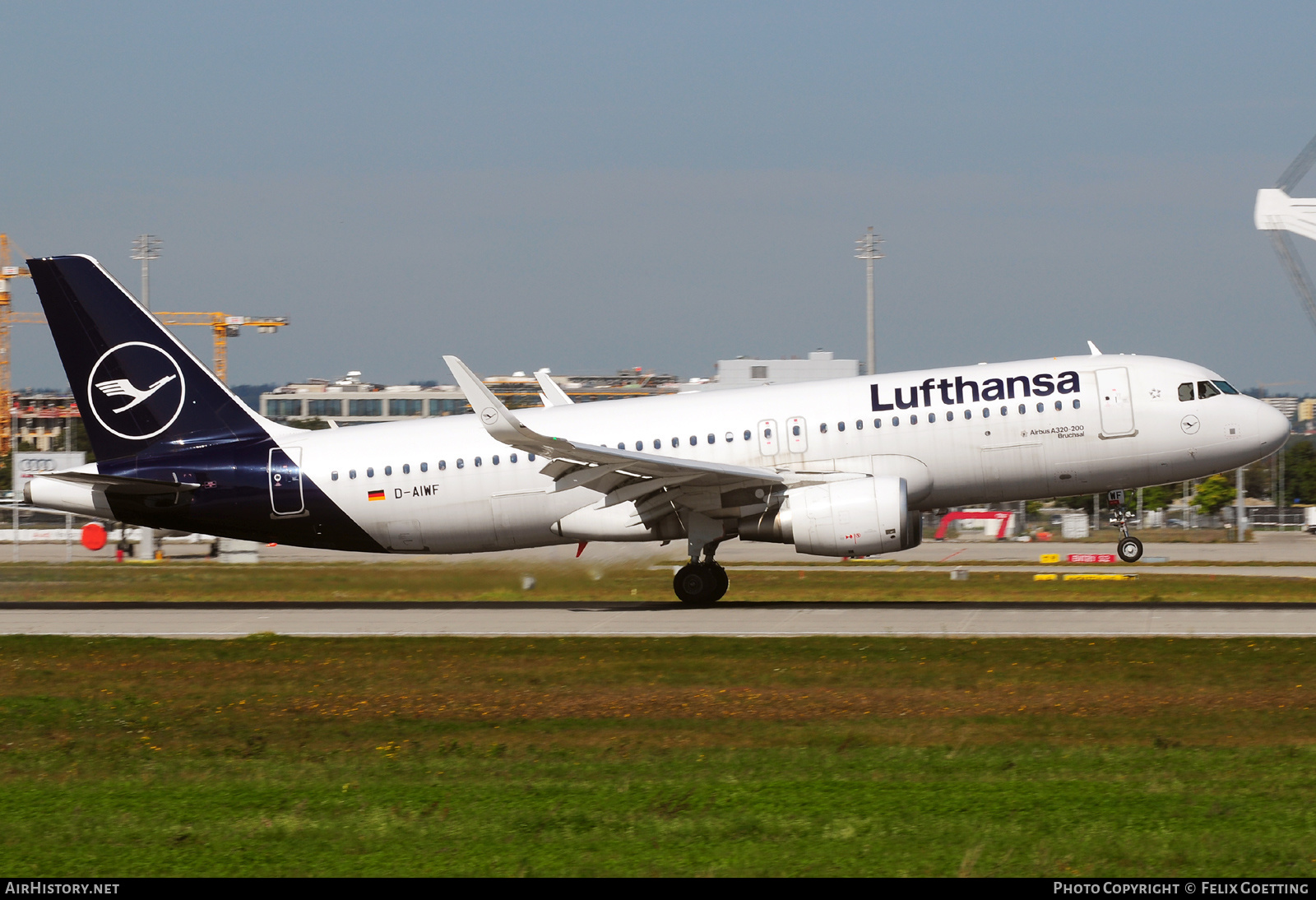 Aircraft Photo of D-AIWF | Airbus A320-214 | Lufthansa | AirHistory.net #416424