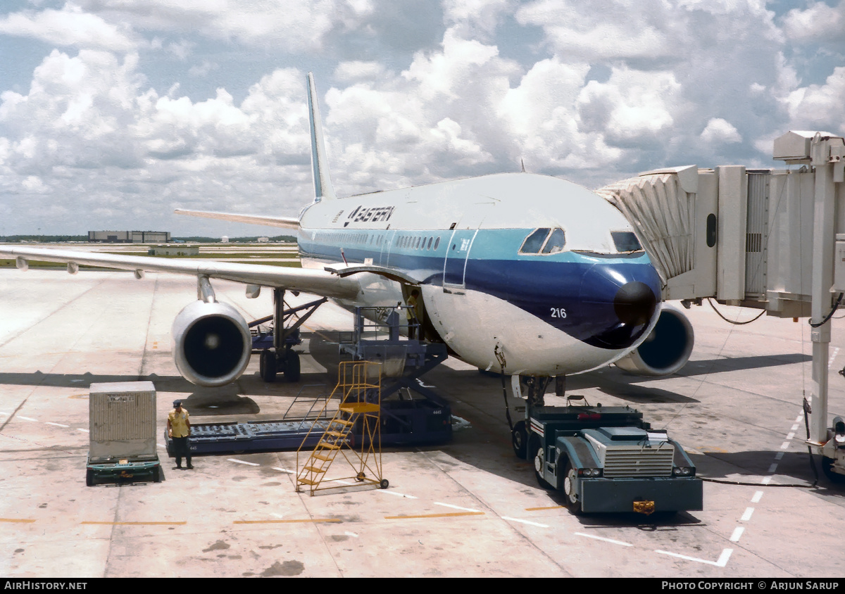 Aircraft Photo of N216EA | Airbus A300B4-103 | Eastern Air Lines | AirHistory.net #416549