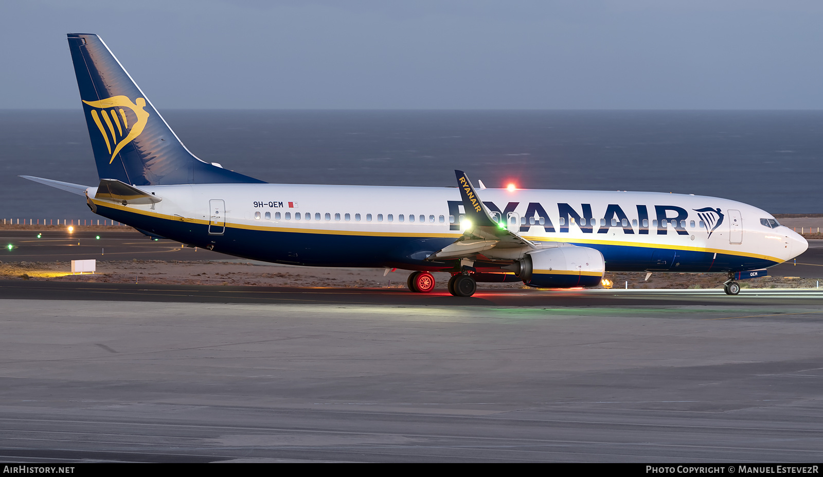 Aircraft Photo of 9H-QEM | Boeing 737-800 | Ryanair | AirHistory.net #416580