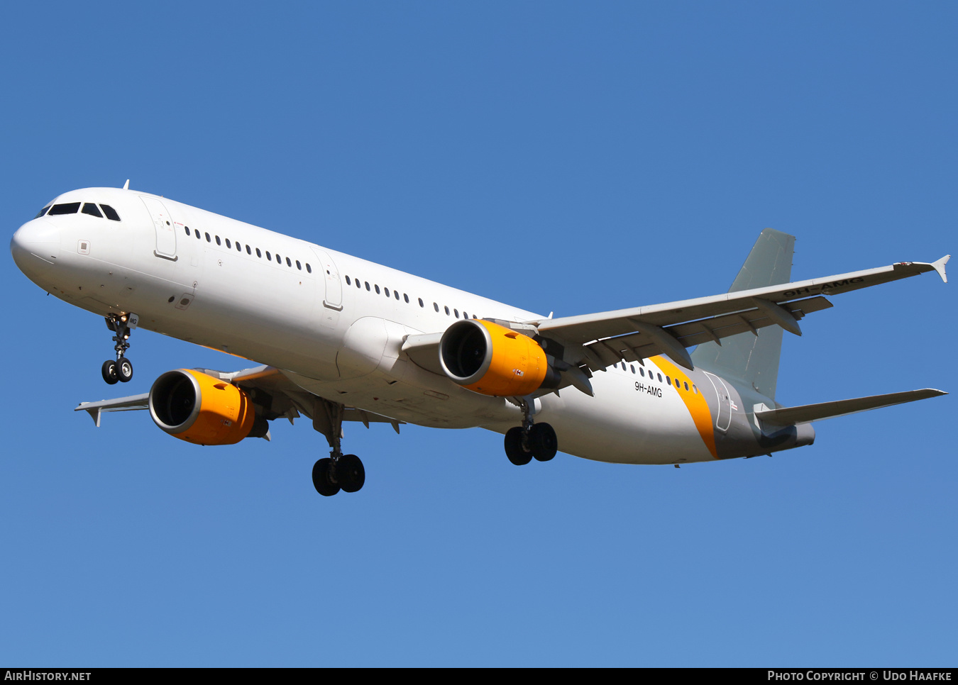 Aircraft Photo of 9H-AMG | Airbus A321-211 | AirHistory.net #416747