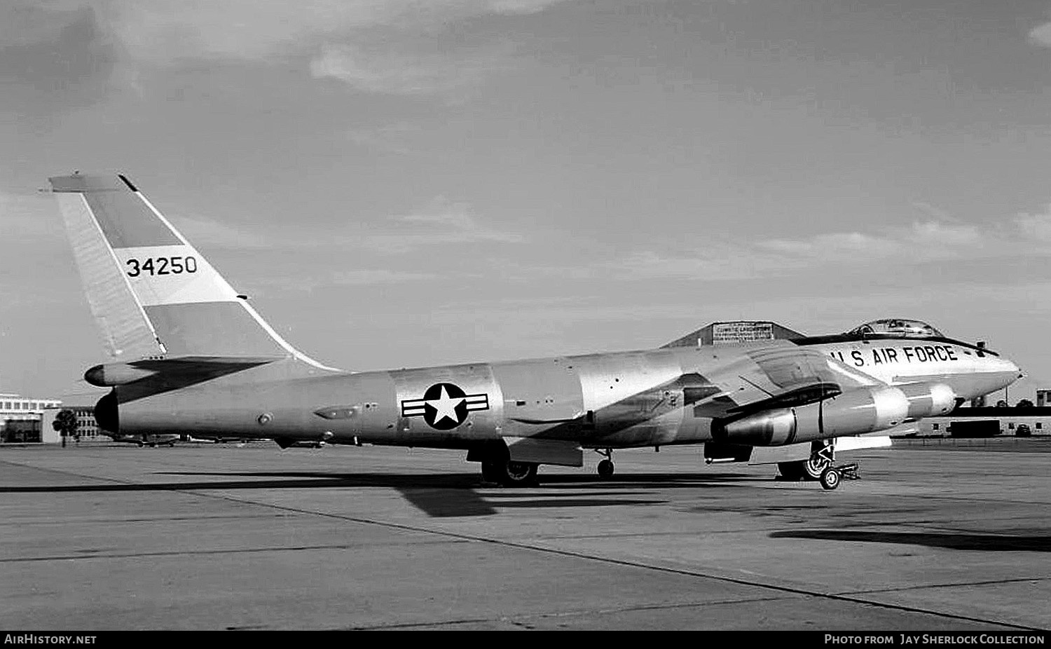 Aircraft Photo of 53-4250 / 34250 | Boeing JQB-47E Stratojet | USA - Air Force | AirHistory.net #416758
