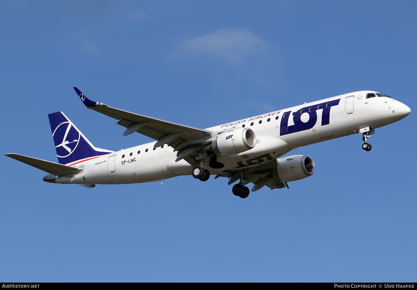 Aircraft Photo of SP-LMC | Embraer 190STD (ERJ-190-100STD) | LOT Polish Airlines - Polskie Linie Lotnicze | AirHistory.net #416783