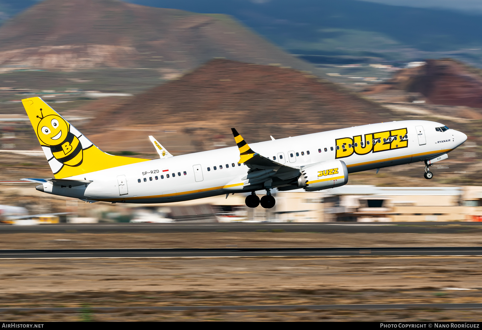 Aircraft Photo of SP-RZD | Boeing 737-8200 Max 200 | Buzz | AirHistory.net #416905