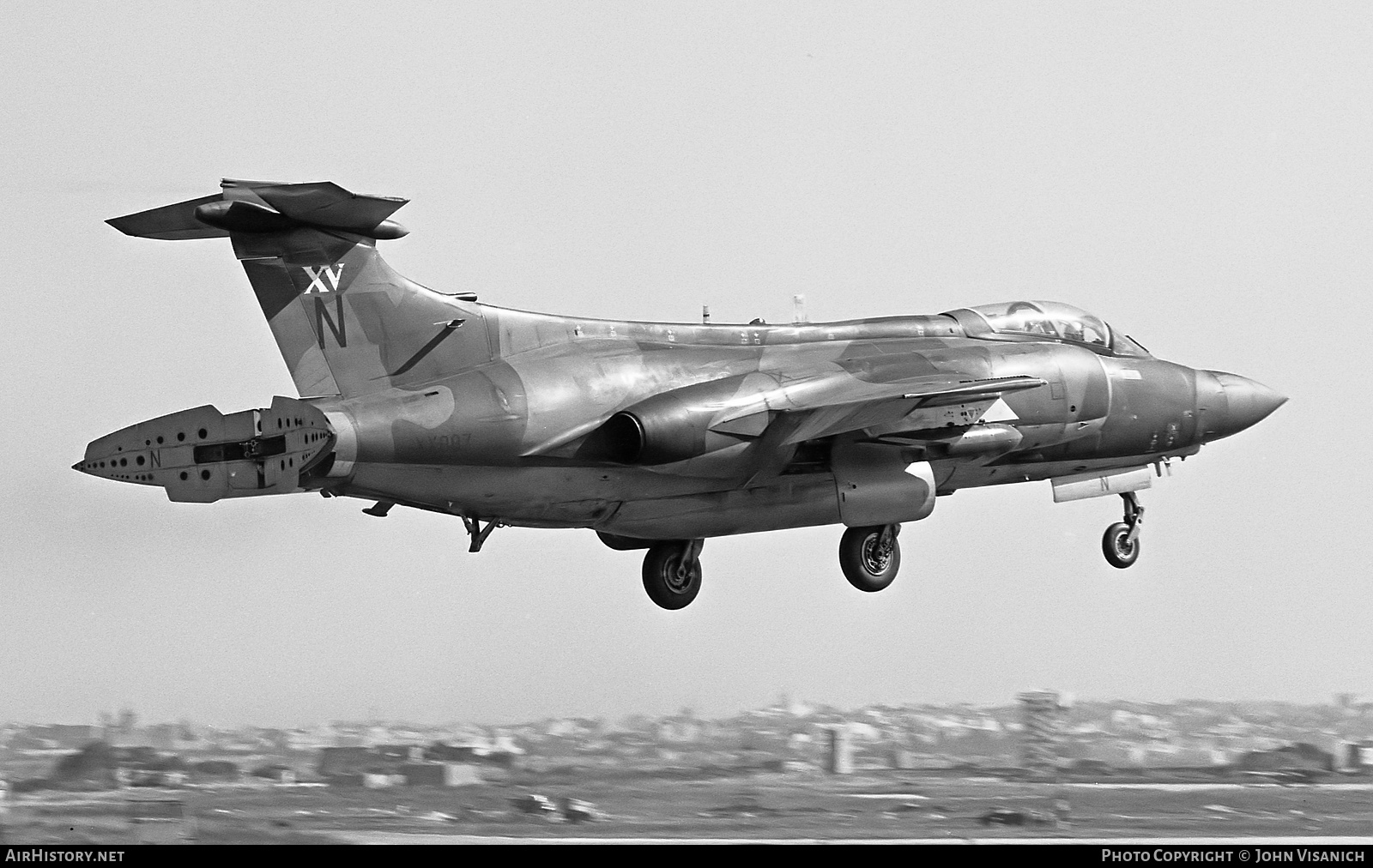 Aircraft Photo of XX887 | Hawker Siddeley Buccaneer S2B | UK - Air Force | AirHistory.net #416951