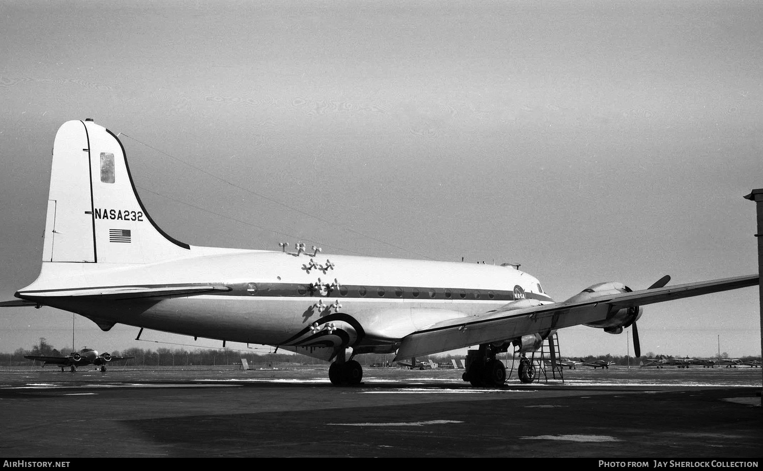 Aircraft Photo of NASA 232 | Douglas C-54G Skymaster | NASA - National Aeronautics and Space Administration | AirHistory.net #417037