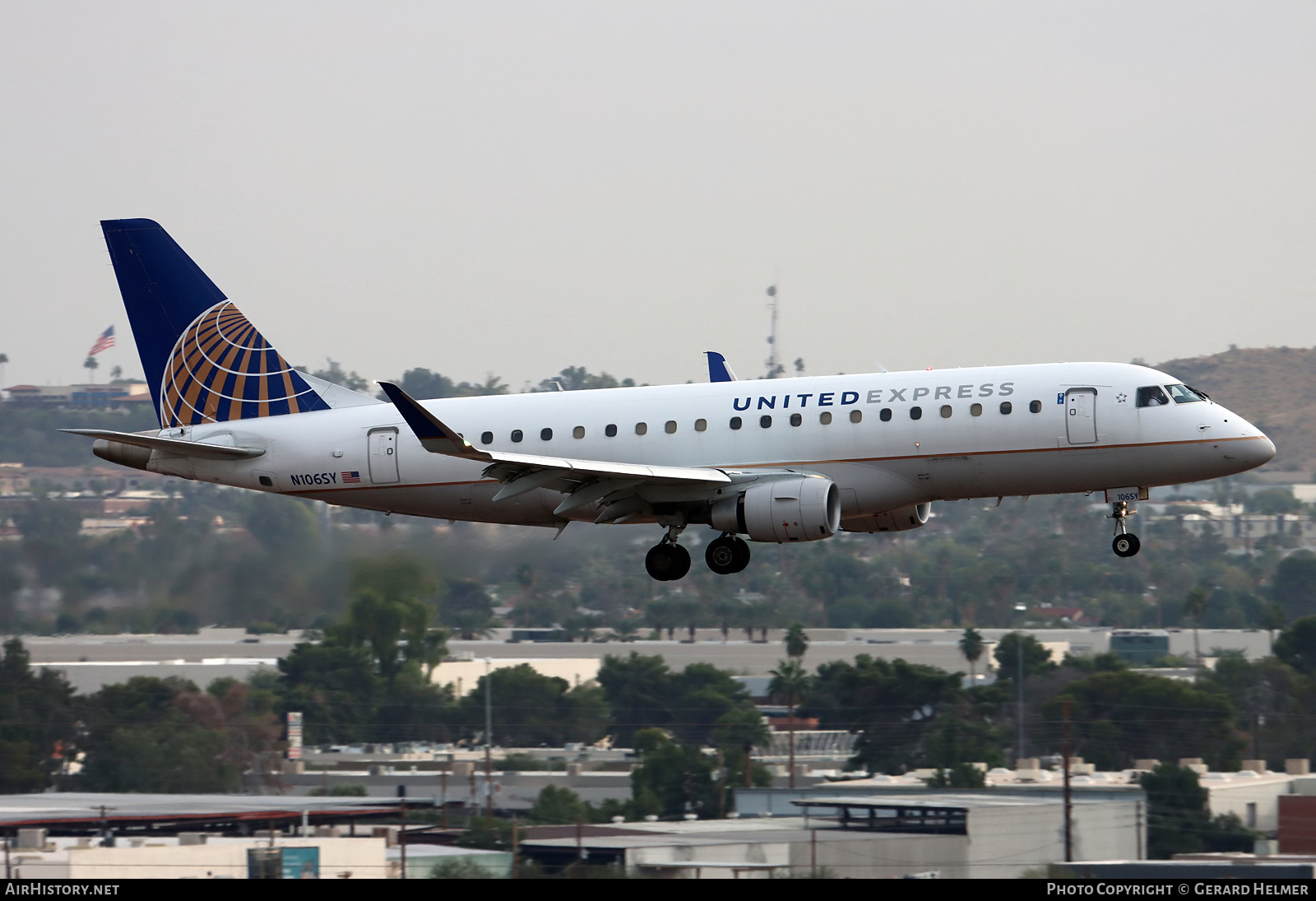 Aircraft Photo of N106SY | Embraer 175LR (ERJ-170-200LR) | United Express | AirHistory.net #417046
