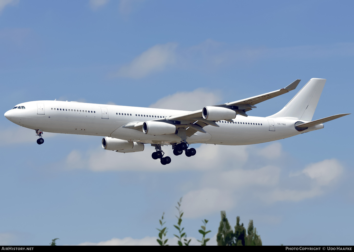 Aircraft Photo of CS-TQZ | Airbus A340-313X | AirHistory.net #417106