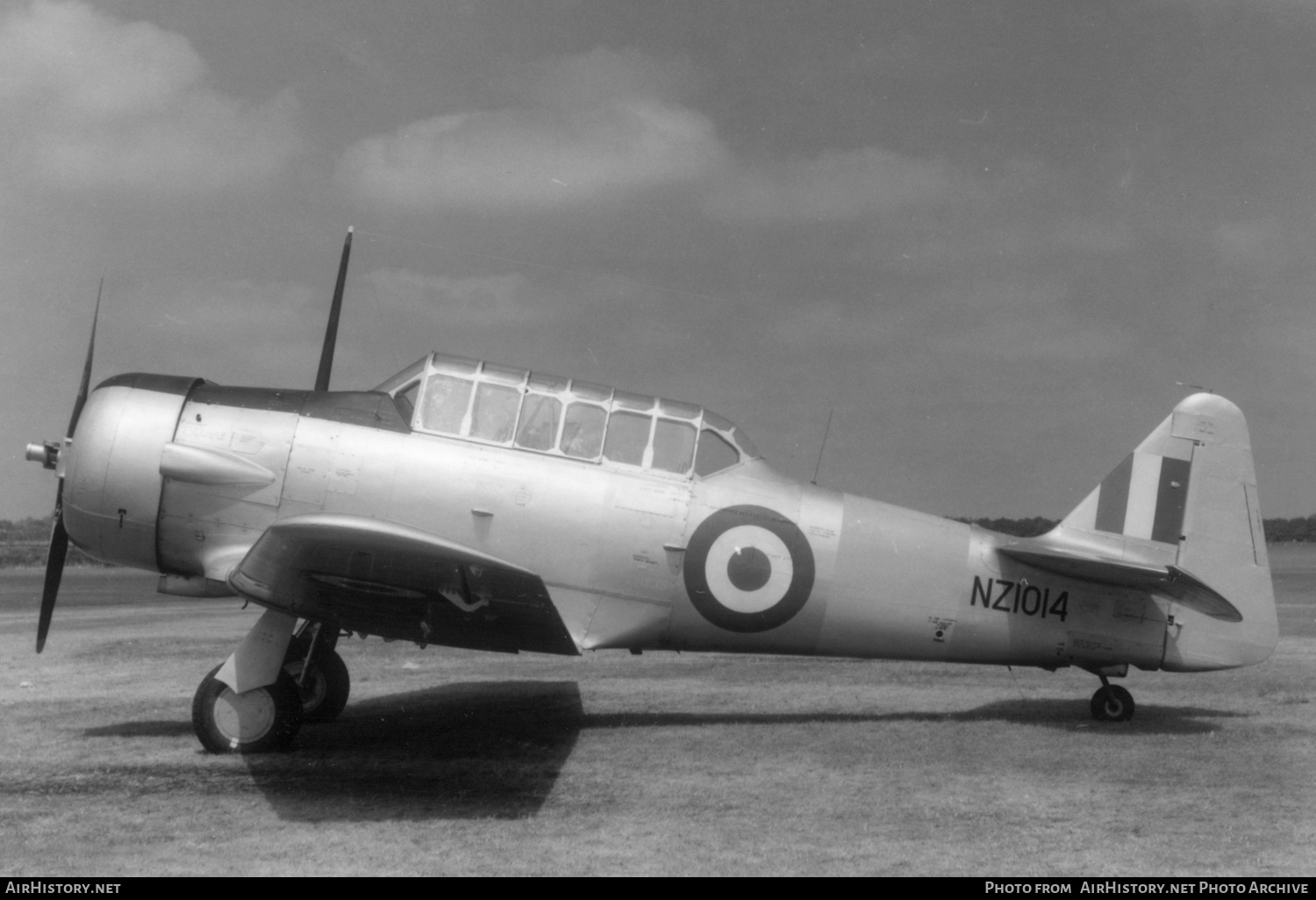 Aircraft Photo of NZ1014 | North American AT-6C Harvard IIA | New Zealand - Air Force | AirHistory.net #417193