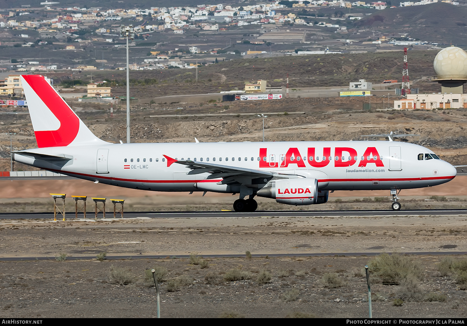 Aircraft Photo of OE-LMC | Airbus A320-214 | Laudamotion | AirHistory.net #417218
