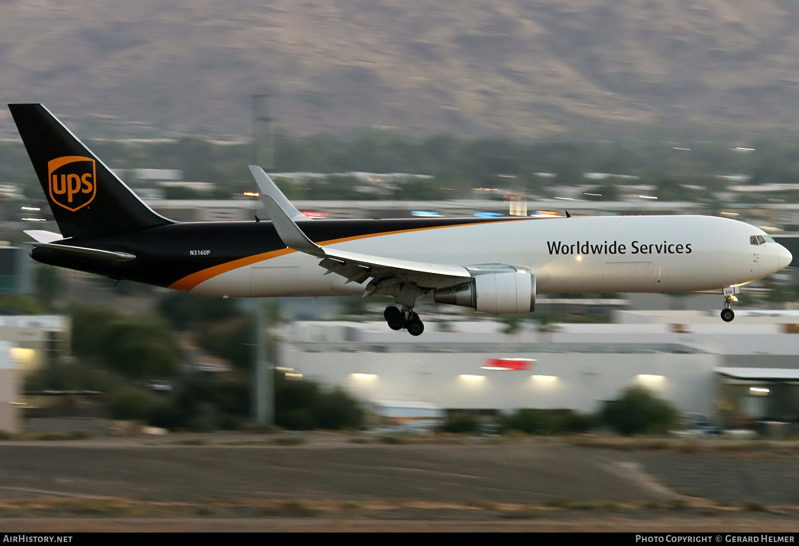 Aircraft Photo of N316UP | Boeing 767-34AF/ER | United Parcel Service - UPS | AirHistory.net #417280