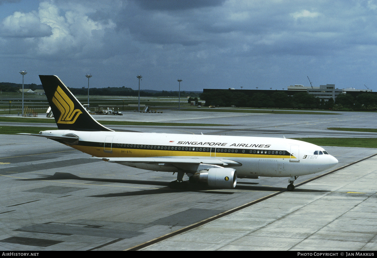 Aircraft Photo of 9V-STL | Airbus A310-222 | Singapore Airlines | AirHistory.net #417318