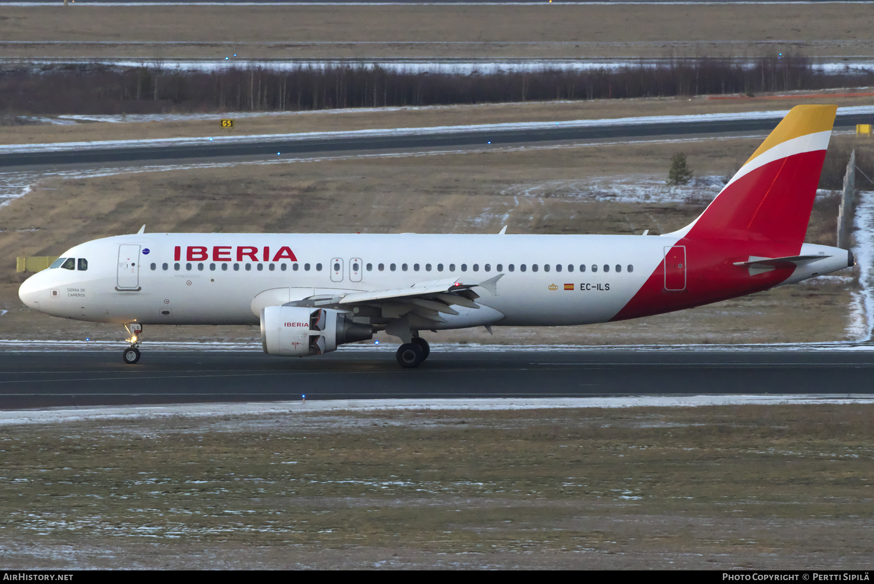 Aircraft Photo of EC-ILS | Airbus A320-214 | Iberia | AirHistory.net #417389