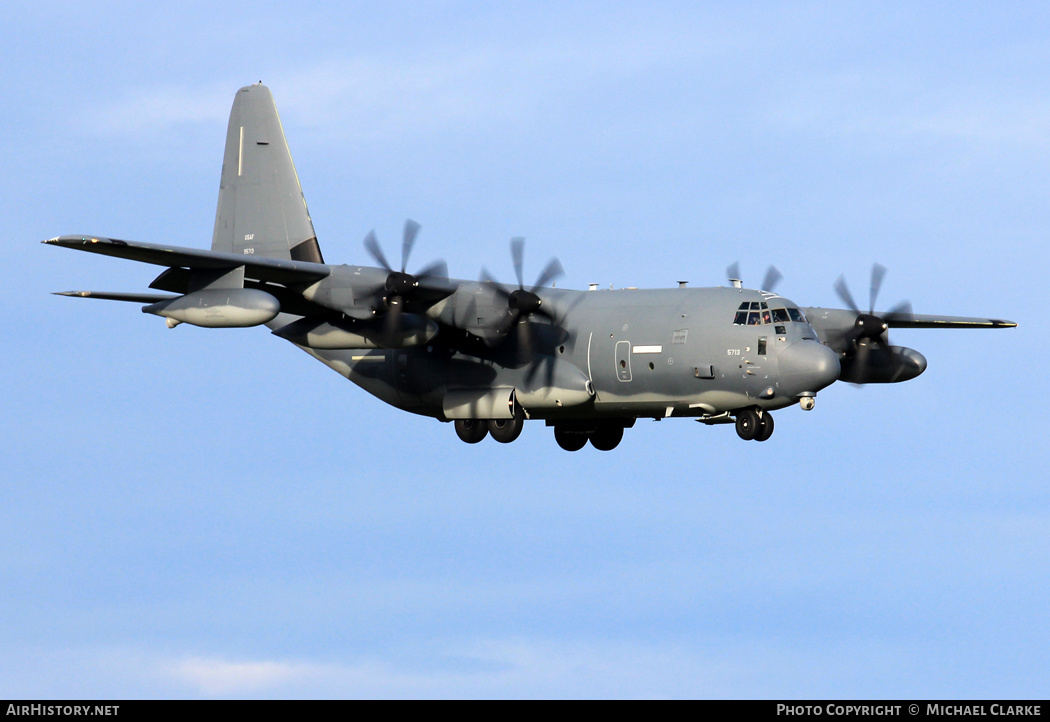 Aircraft Photo of 09-5713 / 95713 | Lockheed Martin MC-130J Commando II (L-382) | USA - Air Force | AirHistory.net #417429