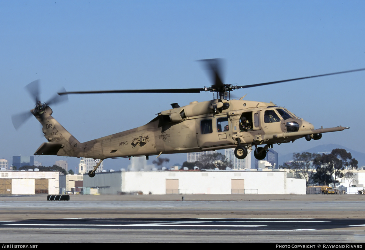 Aircraft Photo of 90-26225 / AF90-225 | Sikorsky HH-60G Pave Hawk (S-70A) | USA - Air Force | AirHistory.net #417518