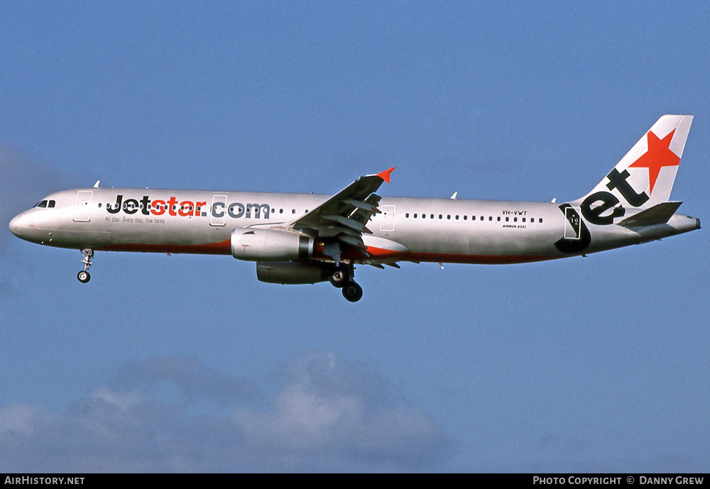 Aircraft Photo of VH-VWT | Airbus A321-231 | Jetstar Airways | AirHistory.net #417528