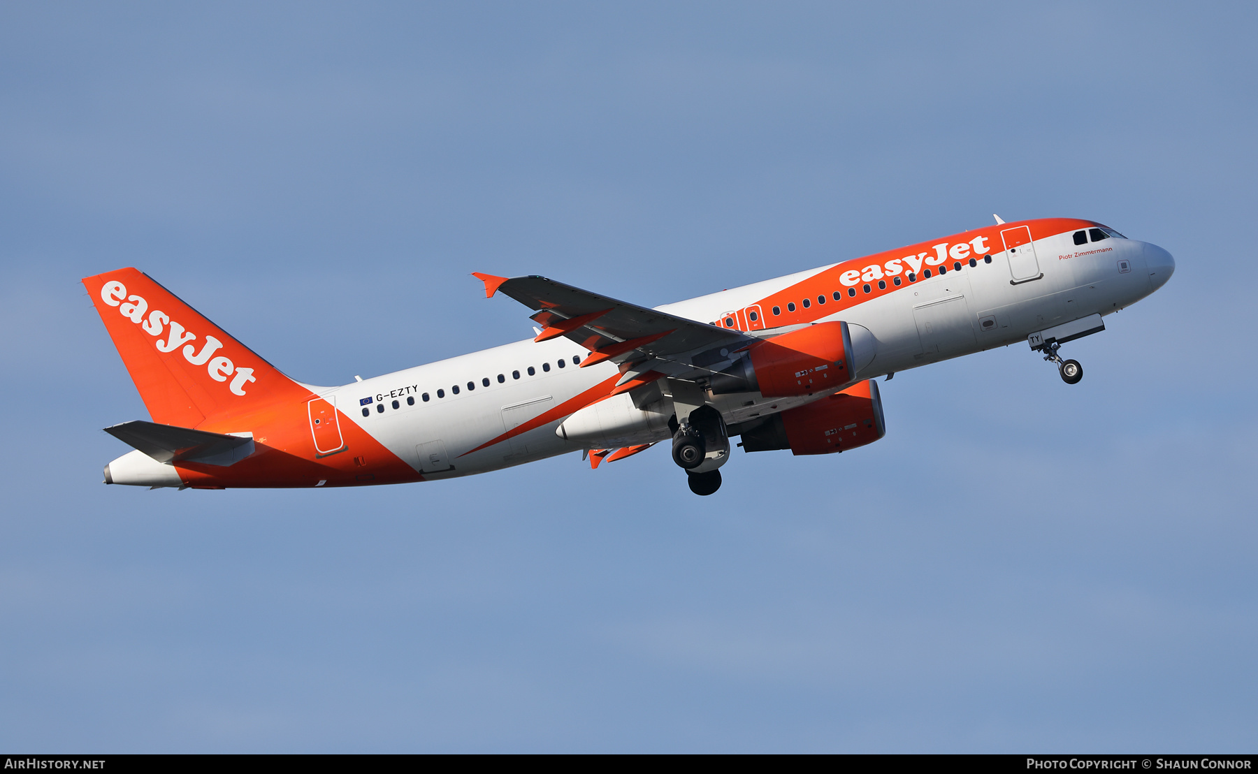 Aircraft Photo of G-EZTY | Airbus A320-214 | EasyJet | AirHistory.net #417704