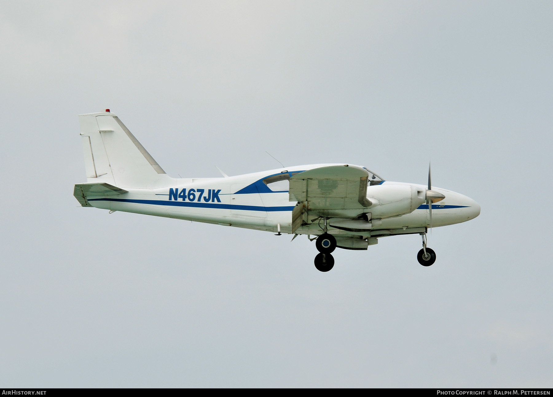 Aircraft Photo of N467JK | Piper PA-23-250 Aztec D | AirHistory.net #417775