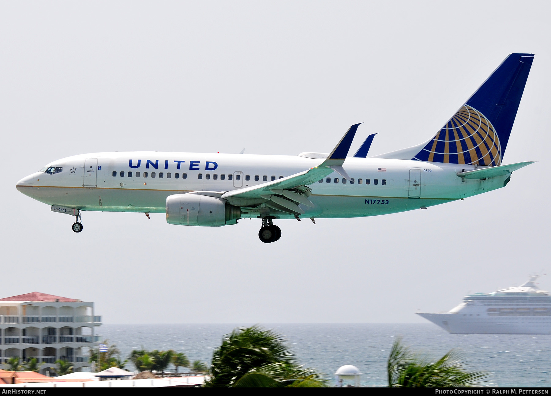 Aircraft Photo of N17753 | Boeing 737-7V3 | United Airlines | AirHistory.net #417800
