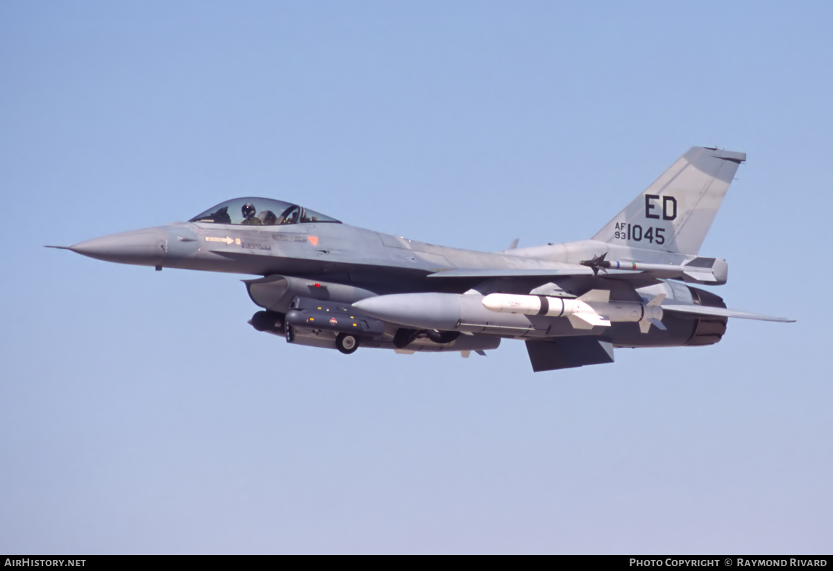 Aircraft Photo of 93-1045 / AF93-1045 | General Dynamics F-16C Fighting Falcon | USA - Air Force | AirHistory.net #417836