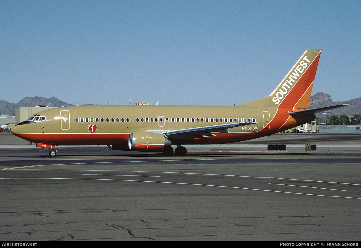 Aircraft Photo of N663SW | Boeing 737-3Q8 | Southwest Airlines | AirHistory.net #417839