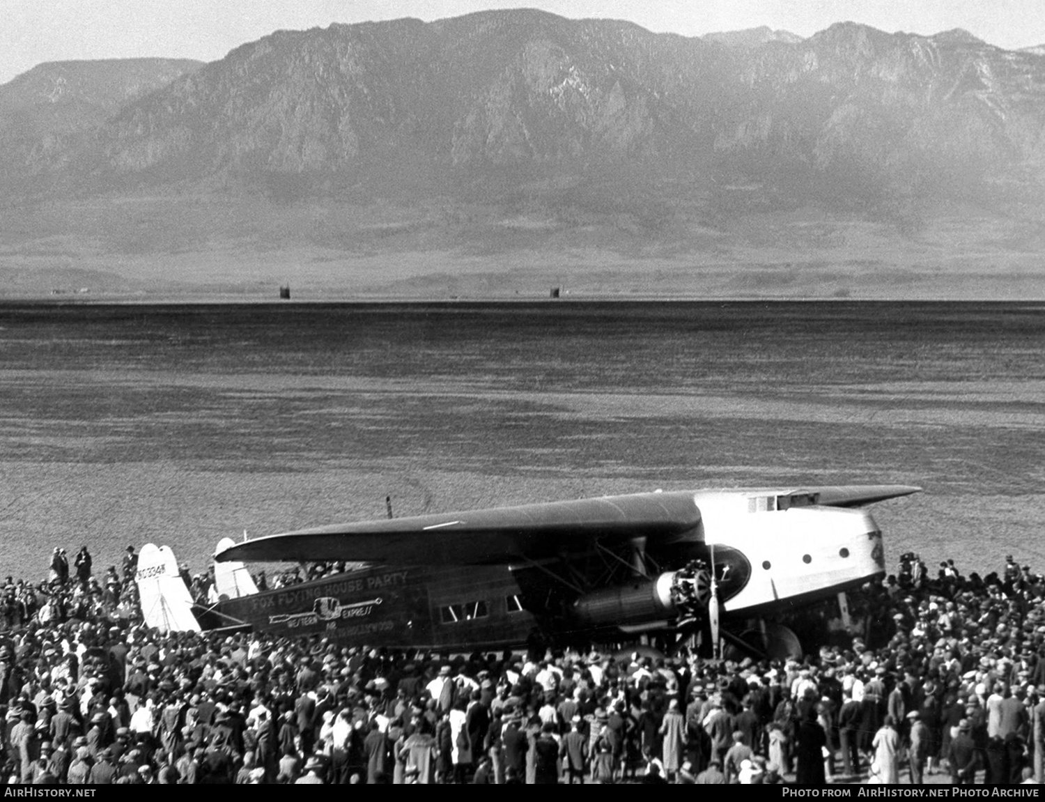 Aircraft Photo of NC334N | Fokker F.32 | Western Air Express | AirHistory.net #417880