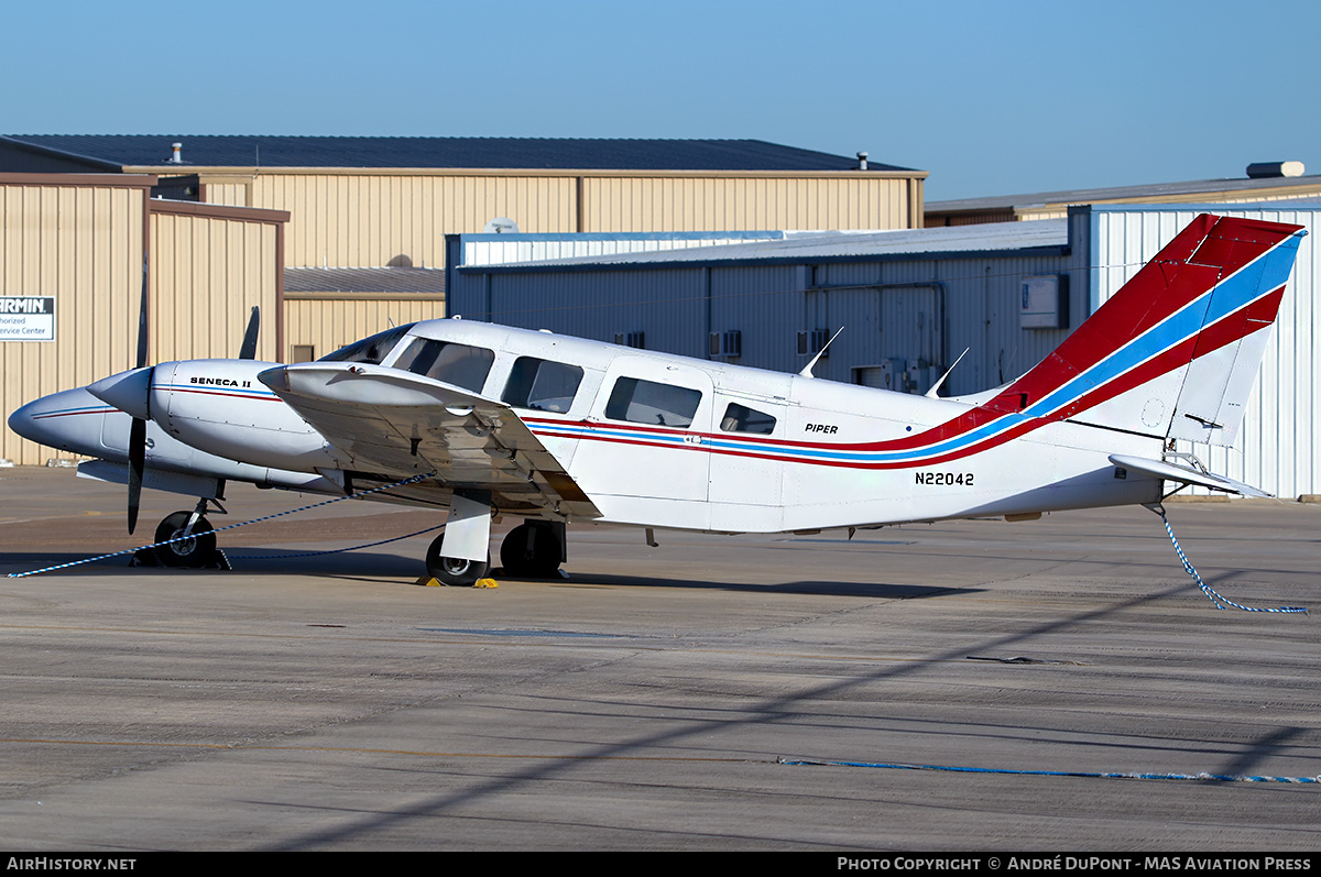 Aircraft Photo of N22042 | Piper PA-34-200T Seneca II | AirHistory.net #417900