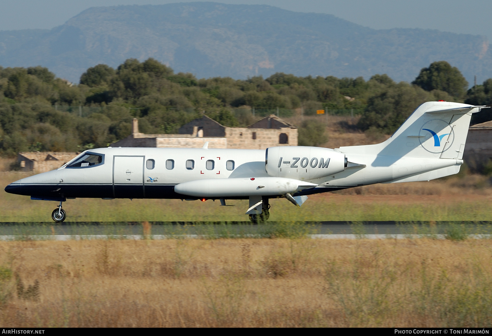 Aircraft Photo of I-ZOOM | Gates Learjet 35A | Aliven | AirHistory.net #417919