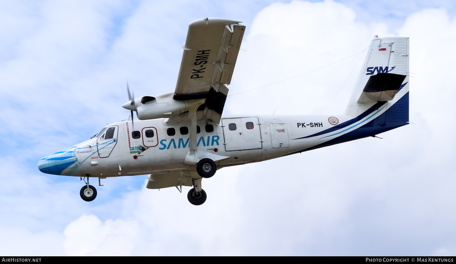 Aircraft Photo of PK-SMH | De Havilland Canada DHC-6-300 Twin Otter | SAM Air - Semuwa Aviasi Mandiri | AirHistory.net #417967