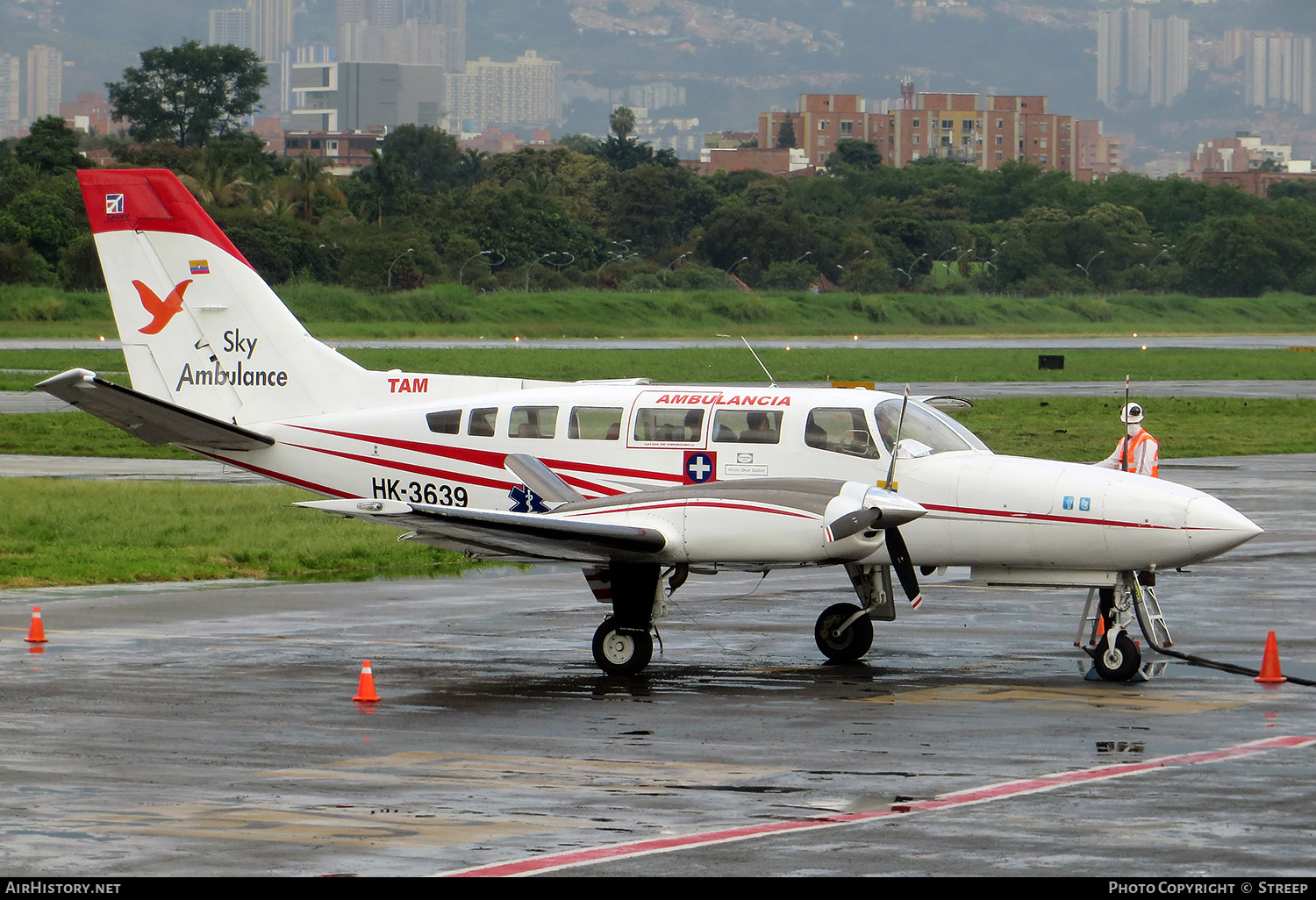 Aircraft Photo of HK-3639 | Cessna 404 Titan | TAM - Transporte Asistencial Medicalizado | AirHistory.net #417982